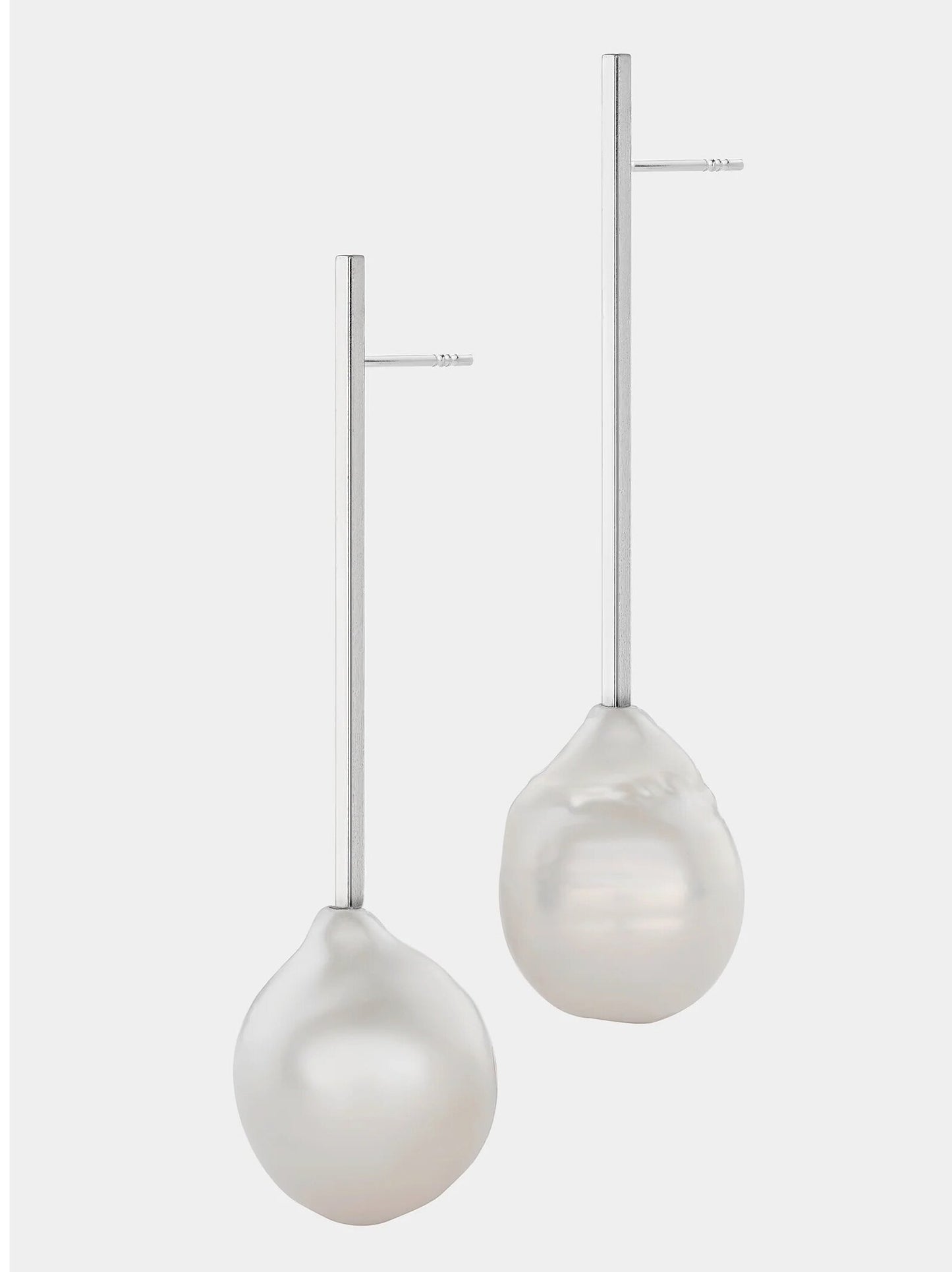 Gara līnijas auskars ar pērli