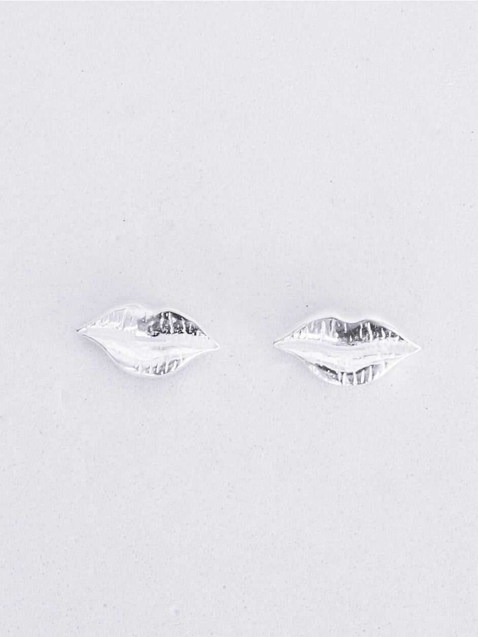 Sterling Silver Lips Earrings – Unique Artistic Design