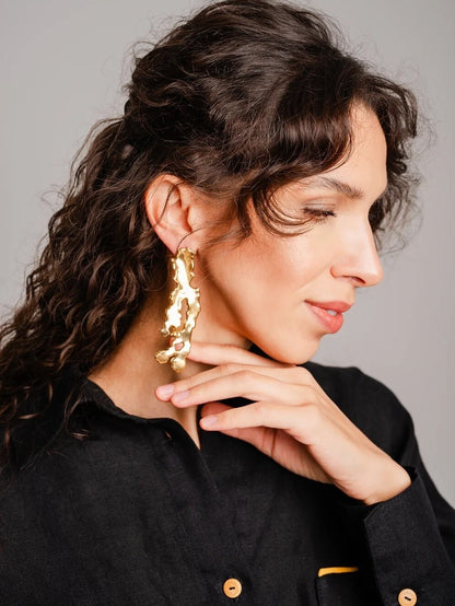 Porcelāna auskari – sakņu iedvesmots dizains