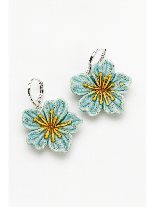 Keramikas ziedu auskari – mākslinieciska elegance