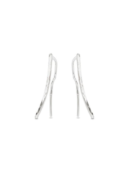 Kaltēti crawler auskari – teksturēts dizains