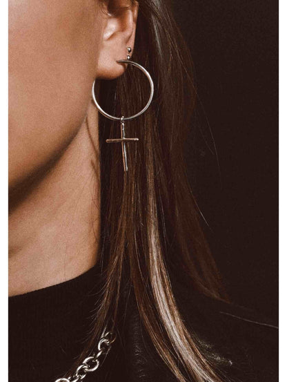 Sudraba Saint stīpiņu auskari – klasisks stils