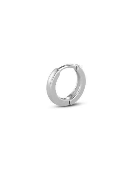 Mini hõbedased rõngaskõrvarõngad – igapäevane minimalism
