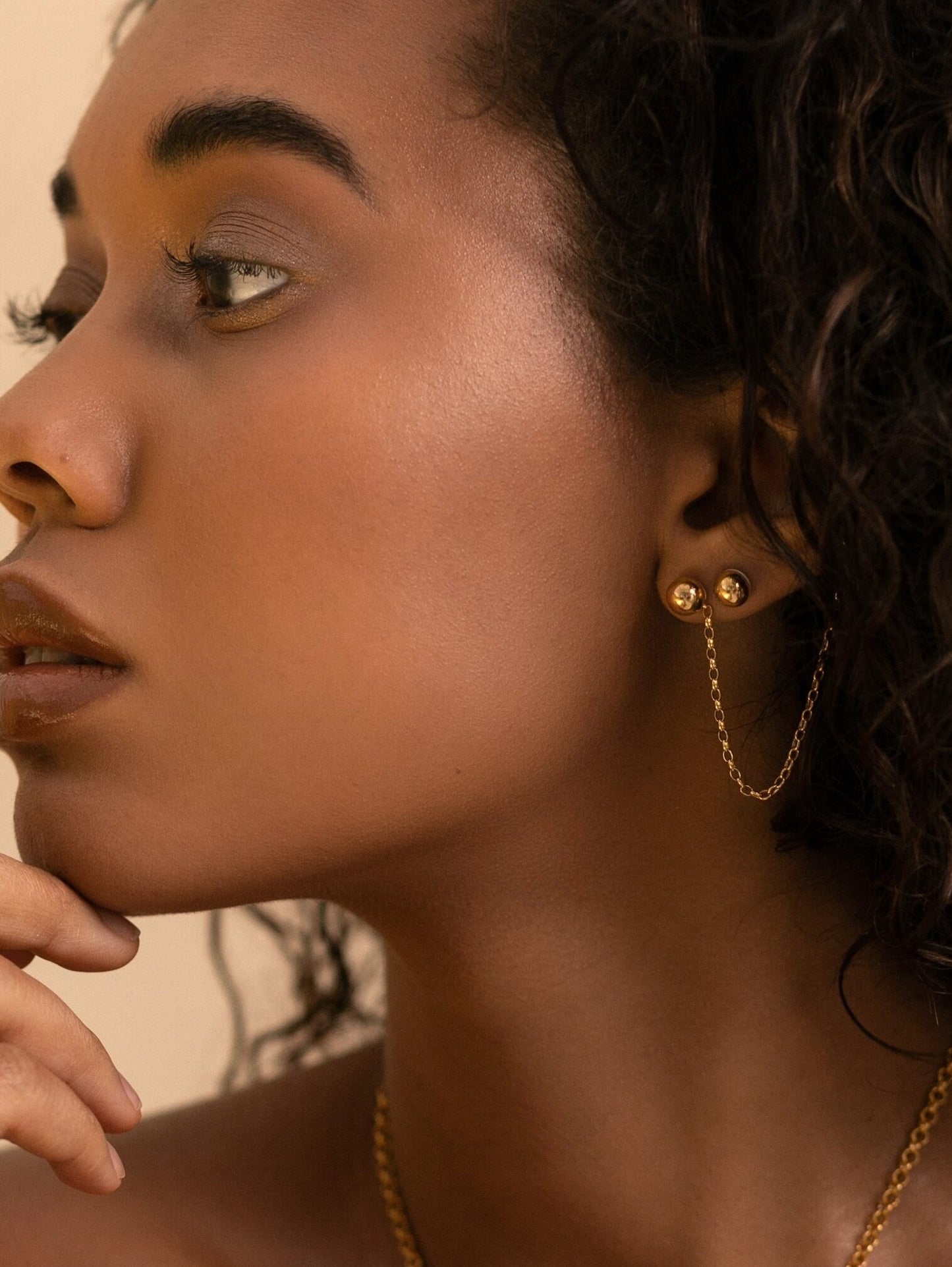 White Ceramic Earrings & Ear Cuff – Ball & Chain Design